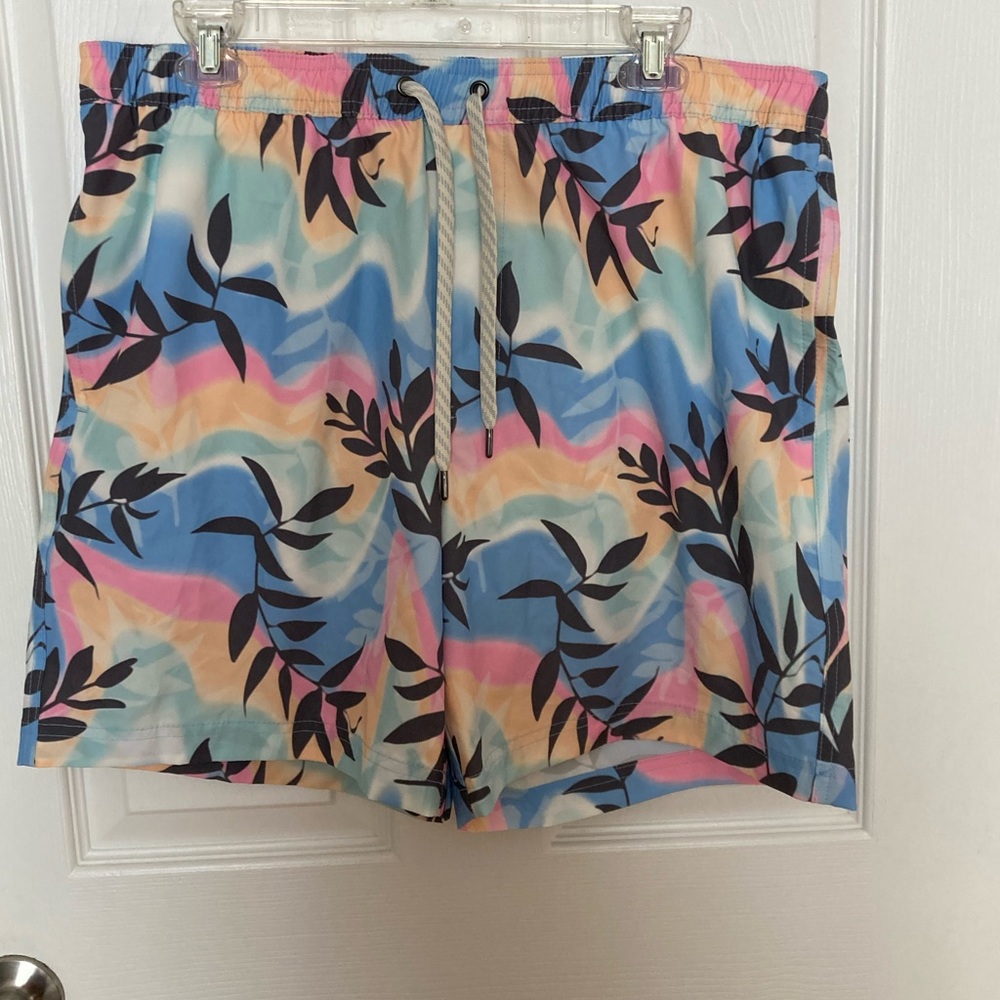 NWT Multicolor Leaf Print Men's Swimsuit Sz large